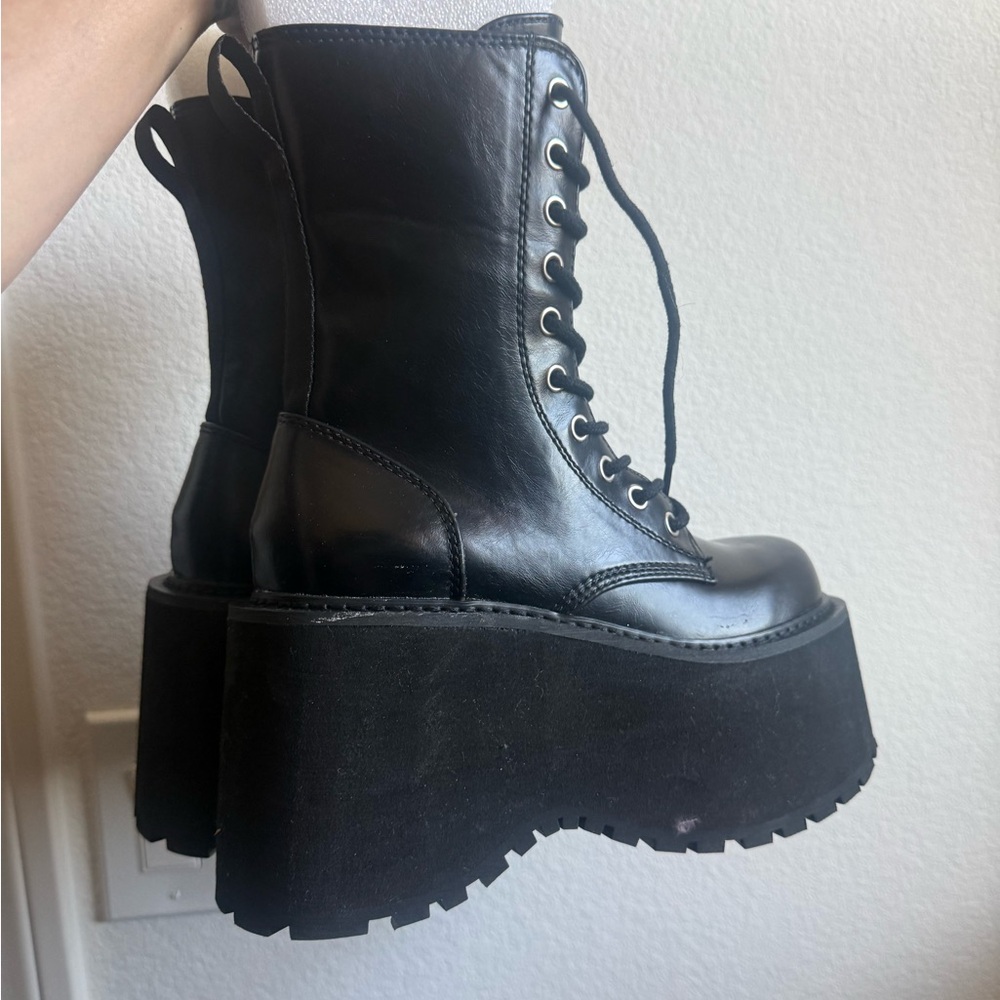 Dollskill chunky Black Platform Lace-Up Women's Boots sz 5